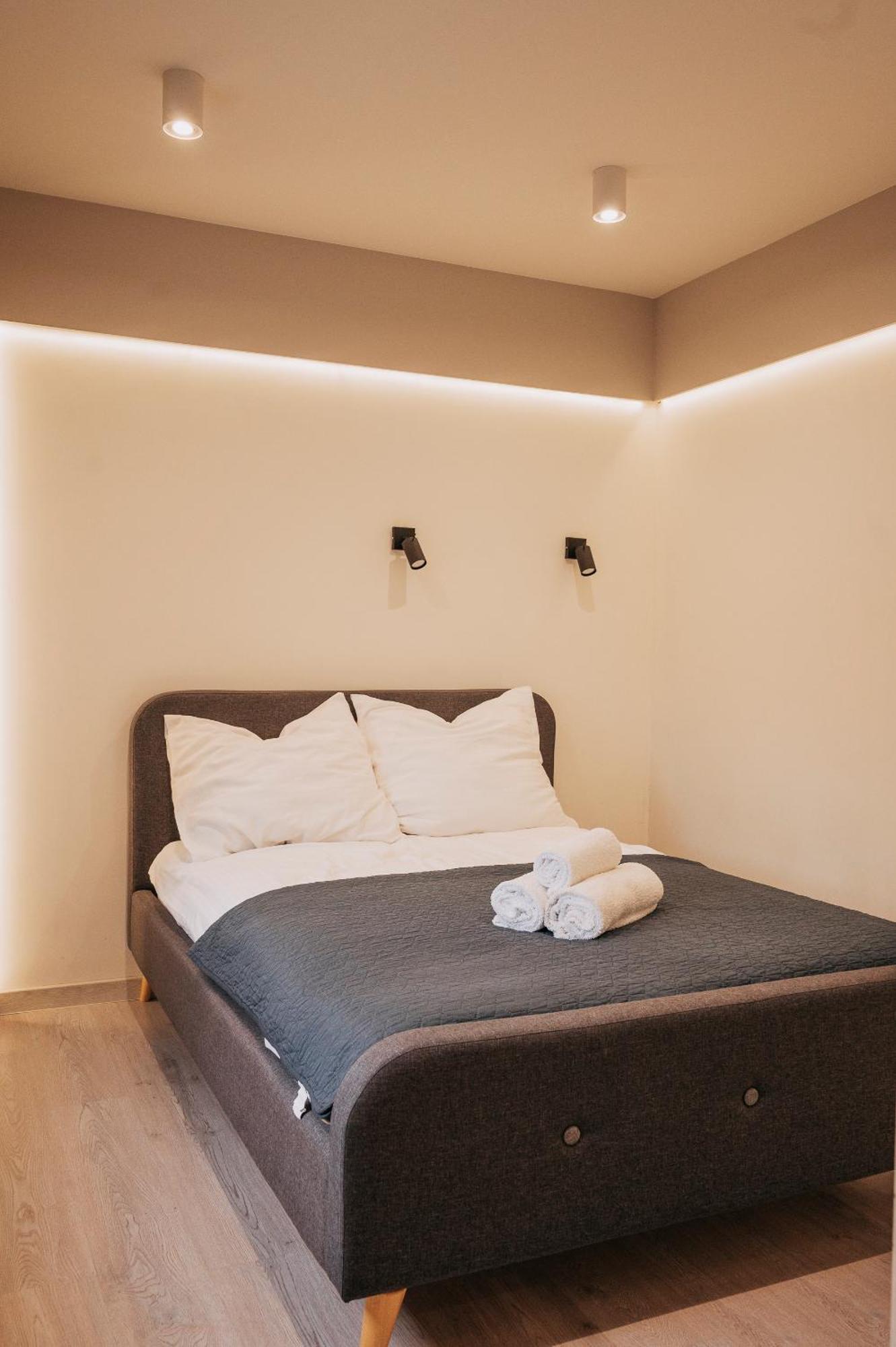 Niron Apartament Kapucynska Piła Buitenkant foto