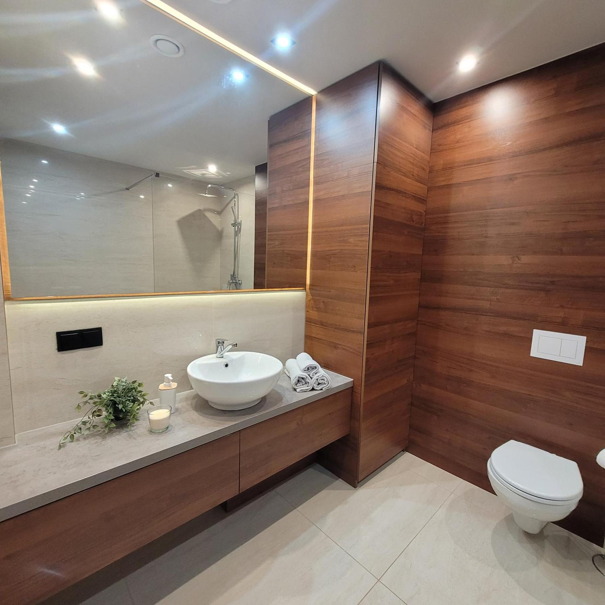 Niron Apartament Kapucynska Piła Buitenkant foto